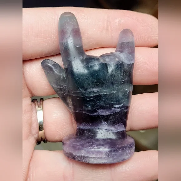 Crystal Love Hands, Valentines Day Gift idea. - Picture 5 of 13